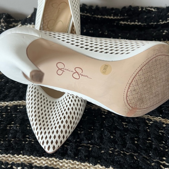 Beautiful stylish shoes, wore two times, very comfortable with soft leather. - Picture 3 of 3